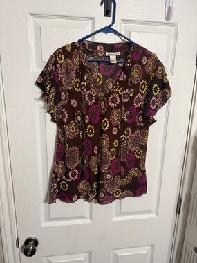 Michele Brown Floral V-Neck Flutter Sleeve Blouse with Pink and Yellow
